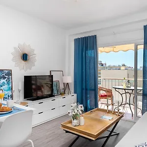 Cozy Next To The And Center Apartment Nerja